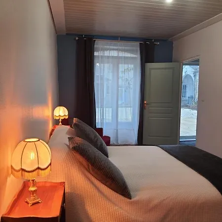 Hébergement de vacances Du Château Au Pied De Cognac