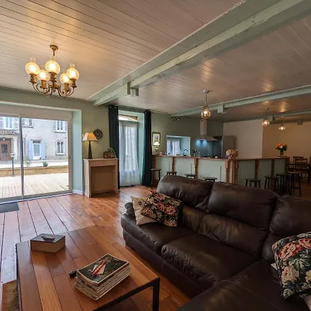 Hébergement de vacances Du Château Au Pied De Cognac Cherves-de-Cognac