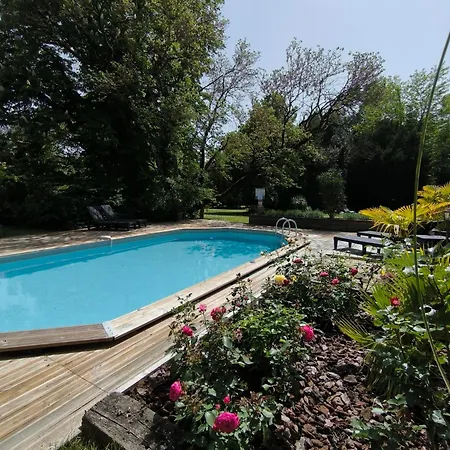 Du Château Au Pied De Cognac * Cherves-de-Cognac